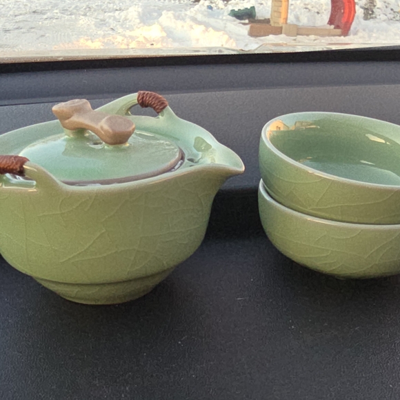 Portable Green Tea Set with Case - Picture 3 of 3
